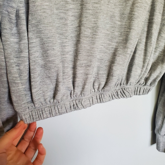 EUC Queen Bees Grey High-Vis Crop Top - Size Small or Medium - Running Top - Picture 4 of 8